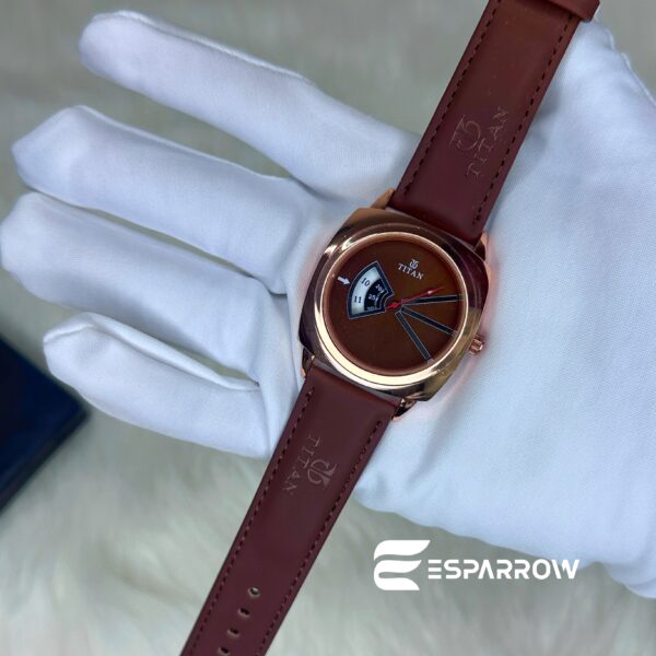 Titan EDGE Original Watch - Image 4